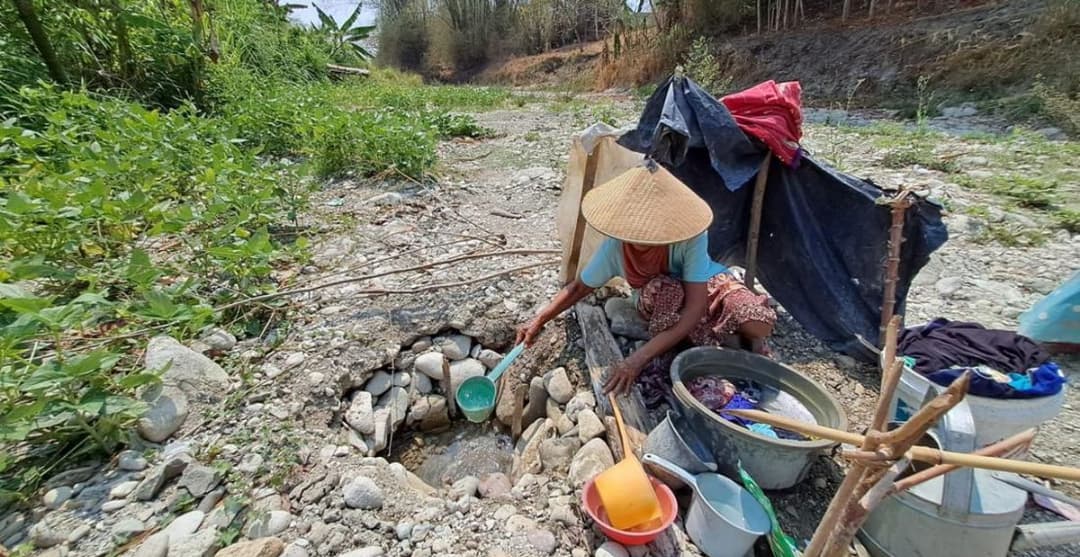 Jombang dan Sungai-Sungai yang Berbisik: Ketika Air Tak Lagi Bercerita Tentang Kehidupan