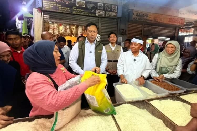 Napas Lega di Pasar: Kisah Stabilnya Harga Pokok Menyambut Tahun Baru 2026