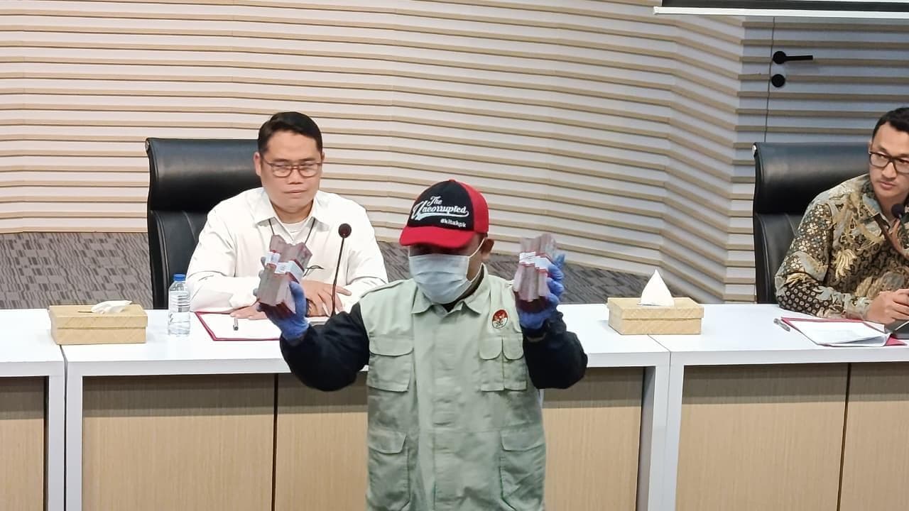 Dibalik Skandal PN Depok: Kisah Gratifikasi Rp 2,5 Miliar dan Runtuhnya Kepercayaan Publik