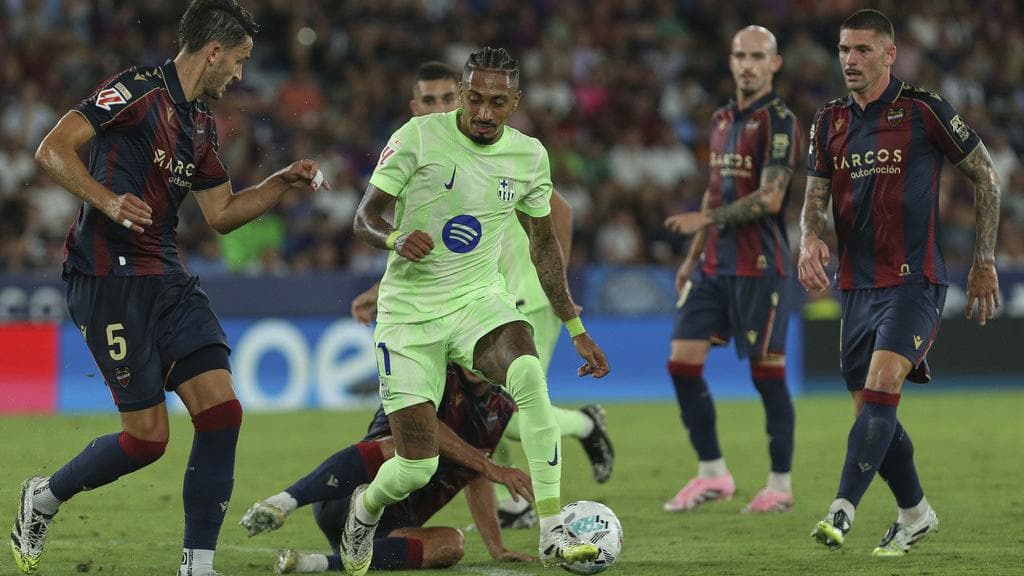 Pertaruhan Gelar di Pekan Ke-25: Madrid di Kandang Berbahaya, Barcelona Berburu Momentum