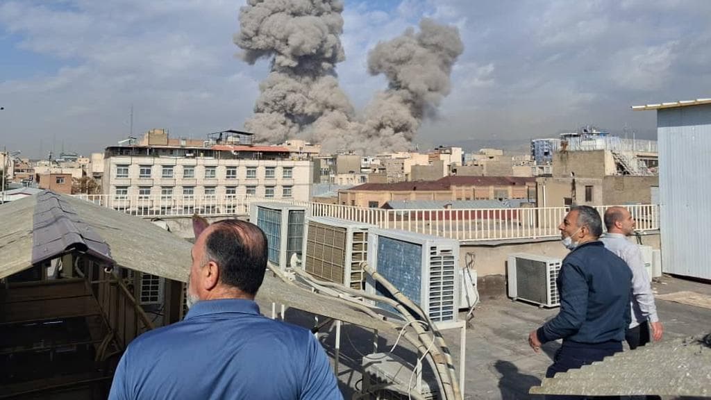 Kisah Dibalik Layar: Bagaimana Diplomasi Jenewa Hanya Jadi Sandiwara Sebelum Serangan ke Iran?