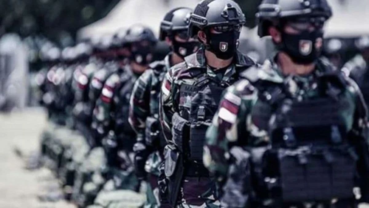 Di Balik Seragam: Mengapa Kekuatan Militer Masih Jadi Penjaga Mimpi Sebuah Bangsa?