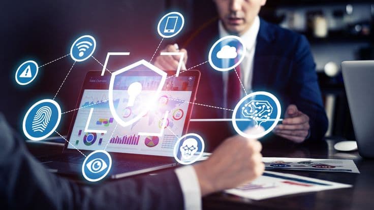 Ketika Dinding Fisik dan Firewall Digital Menyatu: Strategi Keamanan Abad 21 yang Tak Bisa Dipisahkan